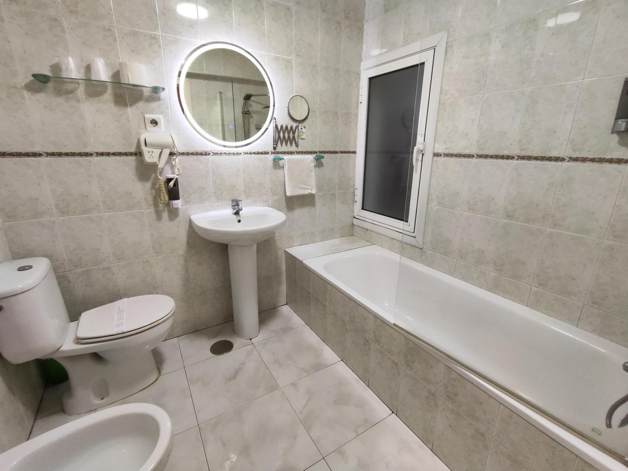 Hostal Lucy Santander Exterior foto